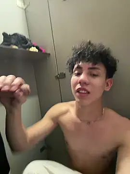 yoursexyjose live cam