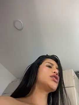 Emmily_19 webcam