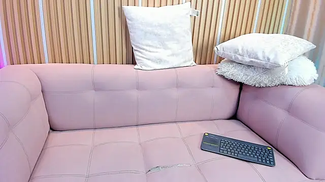 GochitaWild live cam on StripChat