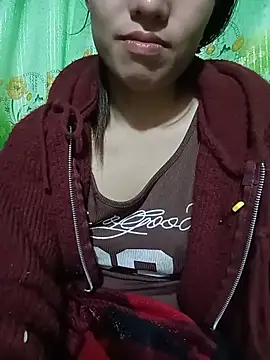an-orphan live cam on StripChat