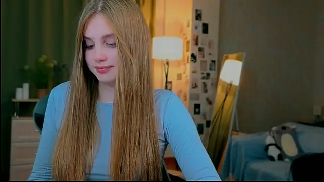 yourbeautyarya live webcam