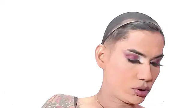 laura_zaenz webcam
