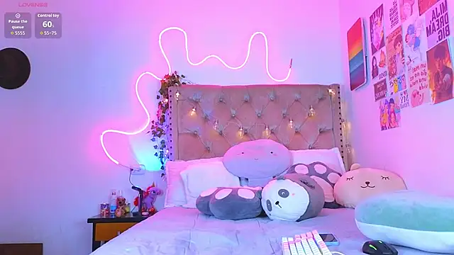 AryaMoonn webcam