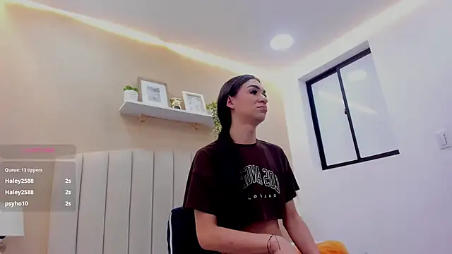 Mia_thompson_19 webcam