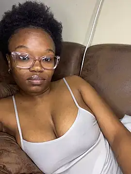 YummyMelanin117 live webcam show