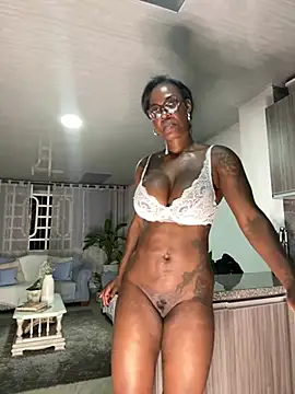 Bustykeyla webcam