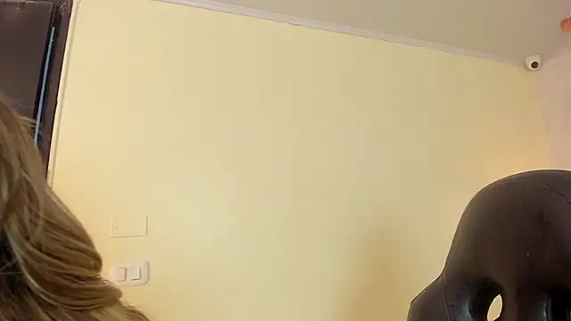 MELISSAROUGE webcam