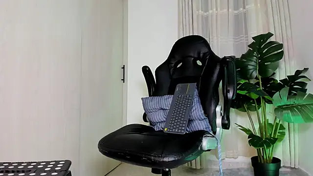 Biscuit_oliva webcam