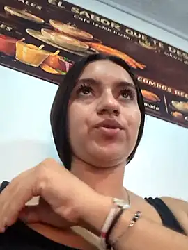 DulceCaroX live webcam show