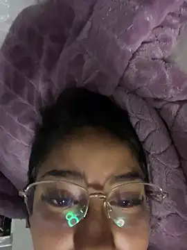 Linarodri live webcam show