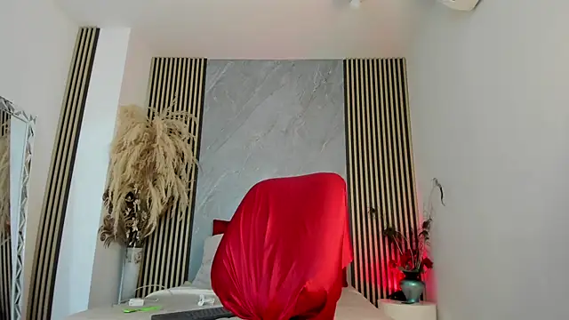 Selenne_Taylor webcam