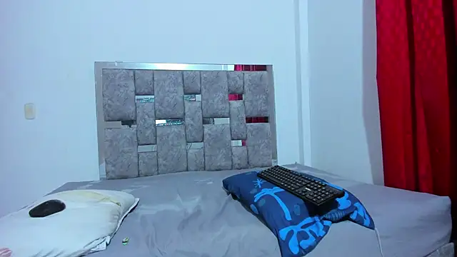 ameliaduval webcam