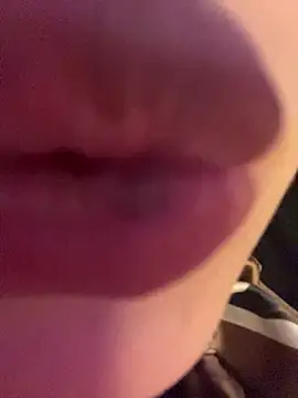 Lilyhotson webcam