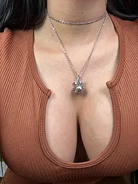 Angela_isabella live webcam show