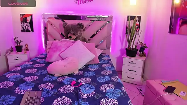 Karly_moon webcam