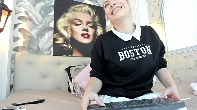 viktoria_davis_ webcam