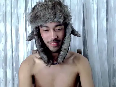 crocodale live cam on StripChat