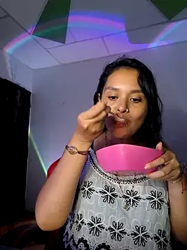 Miss_kittyX webcam