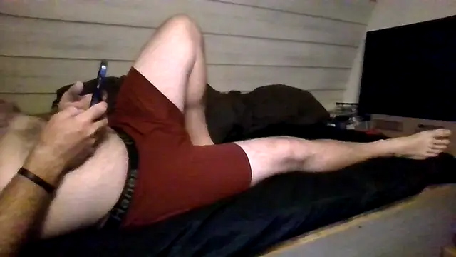 ThisGuy42o live cam on StripChat