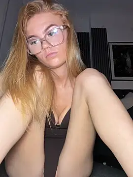 TaliaWhiteX webcam