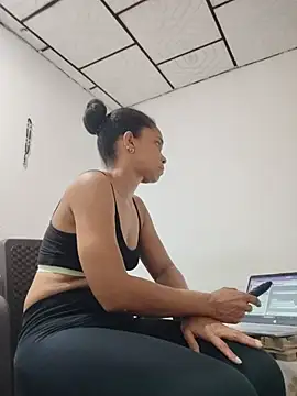 AstridMonroee webcam