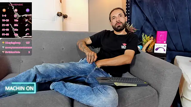 Alexx_val live cam on StripChat