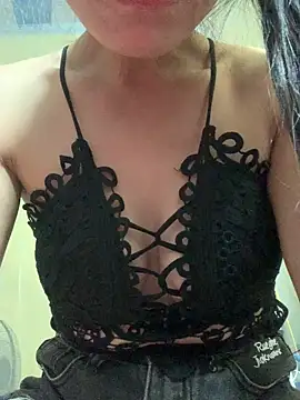 Nhi_Nhi9x webcam