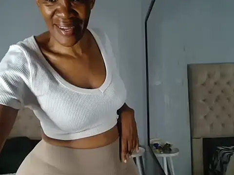 PhatAss_Shelli webcam
