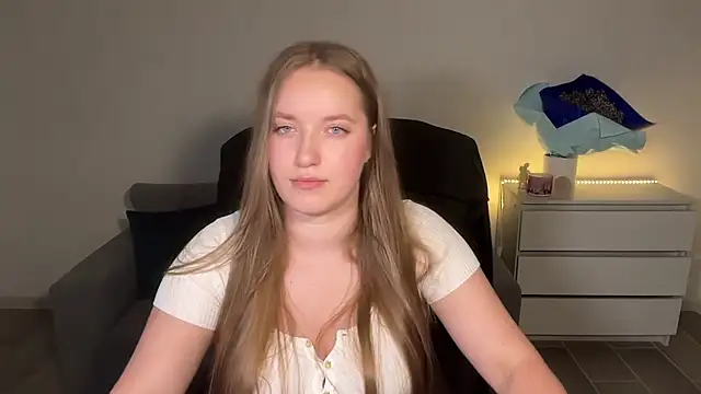 EvaMaddison webcam
