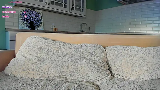 UWU_flower live webcam show