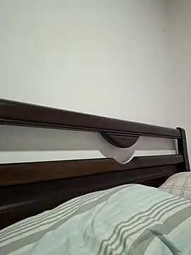 IrisBound live webcam show