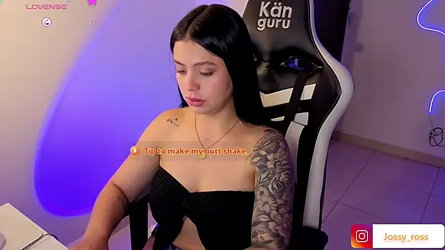 Victoryyy_ live cam on StripChat