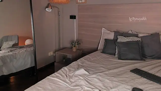nayah__ live webcam show