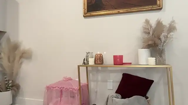 caseyyyhere live webcam show
