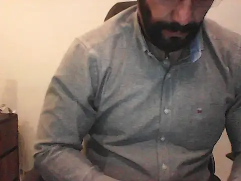 Yorel1109- live cam on StripChat