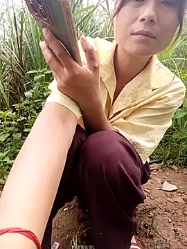 Linda-yiyi webcam
