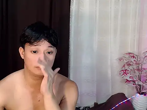 kingdomcum96 live sex cam