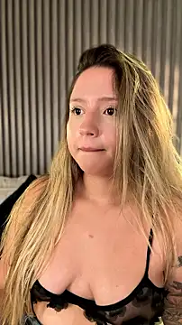 MiaPetit_ webcam