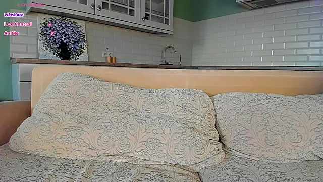 UWU_flower live webcam show