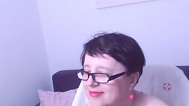 ChristaRose live cam on StripChat