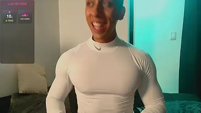 Lucio__Fox webcam