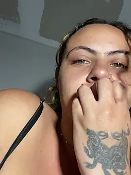 Chloe_Leaozinho webcam
