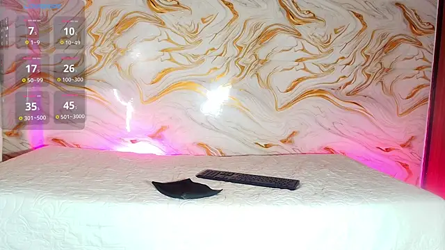 EbonyHansNight webcam