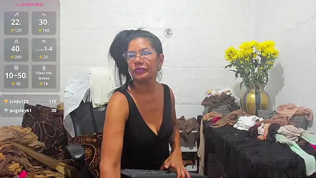 Miss_diosadenylon live cam on StripChat