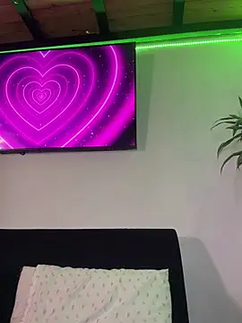 aliensexy webcam