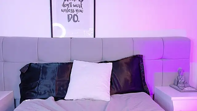 Nicolee_Saint