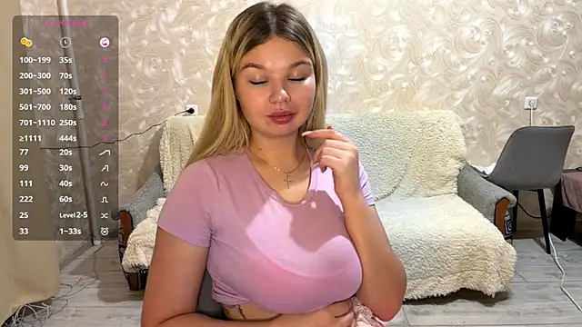 TanaDeschaine webcam