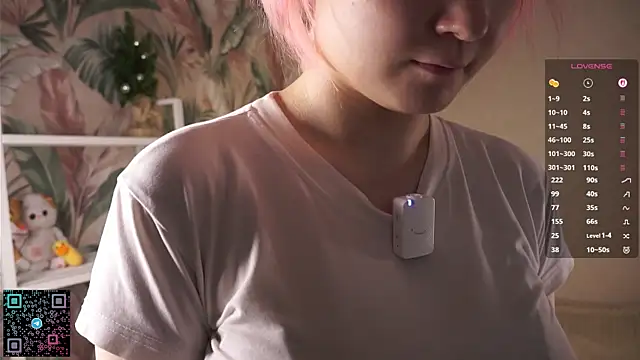 ChantalHoloway webcam