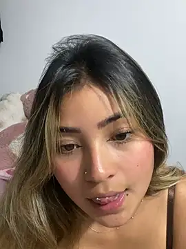 sweetlove- - Sweetlove-'s free webcam - UK Sex Cams
