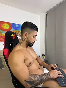 Ezzio_Scolaro webcam